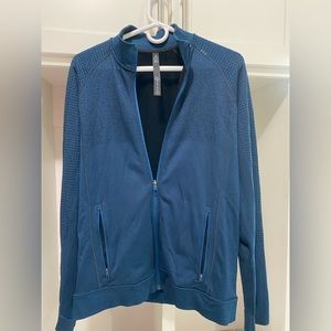 Lululemon zipper down - M